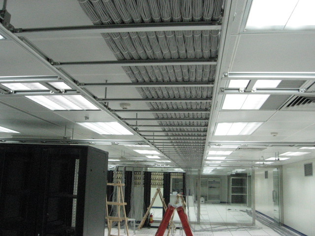 招商银行超大型草莓APP污在线观看下载